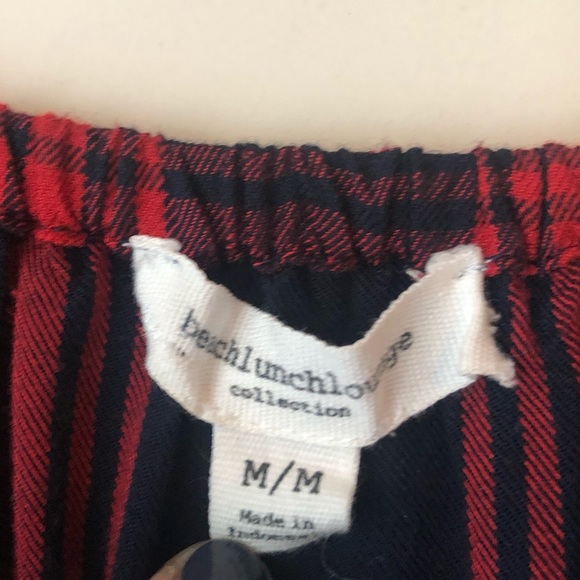 Super Soft and Cozy Off-The-Shoulder Blouse - Picture 2 of 5